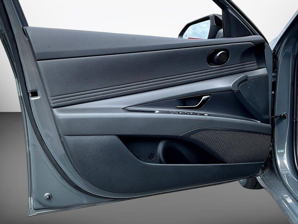 New 2026 Gray Hyundai SEL Sport Plus image 16