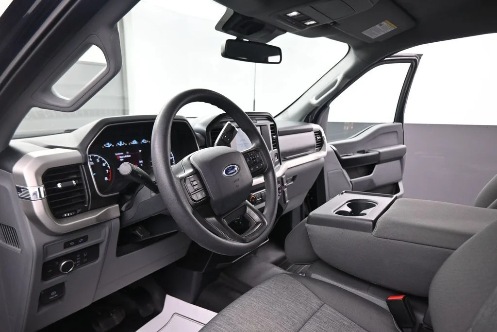 Used 2021 Blue Ford XL image 38