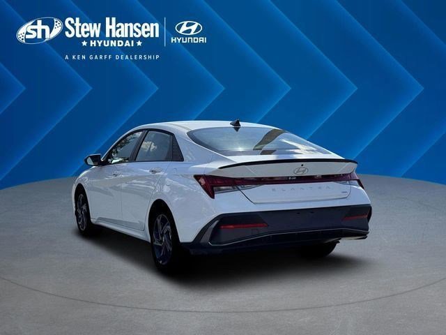 New 2026 Serenity White Hyundai SEL Sport image 5