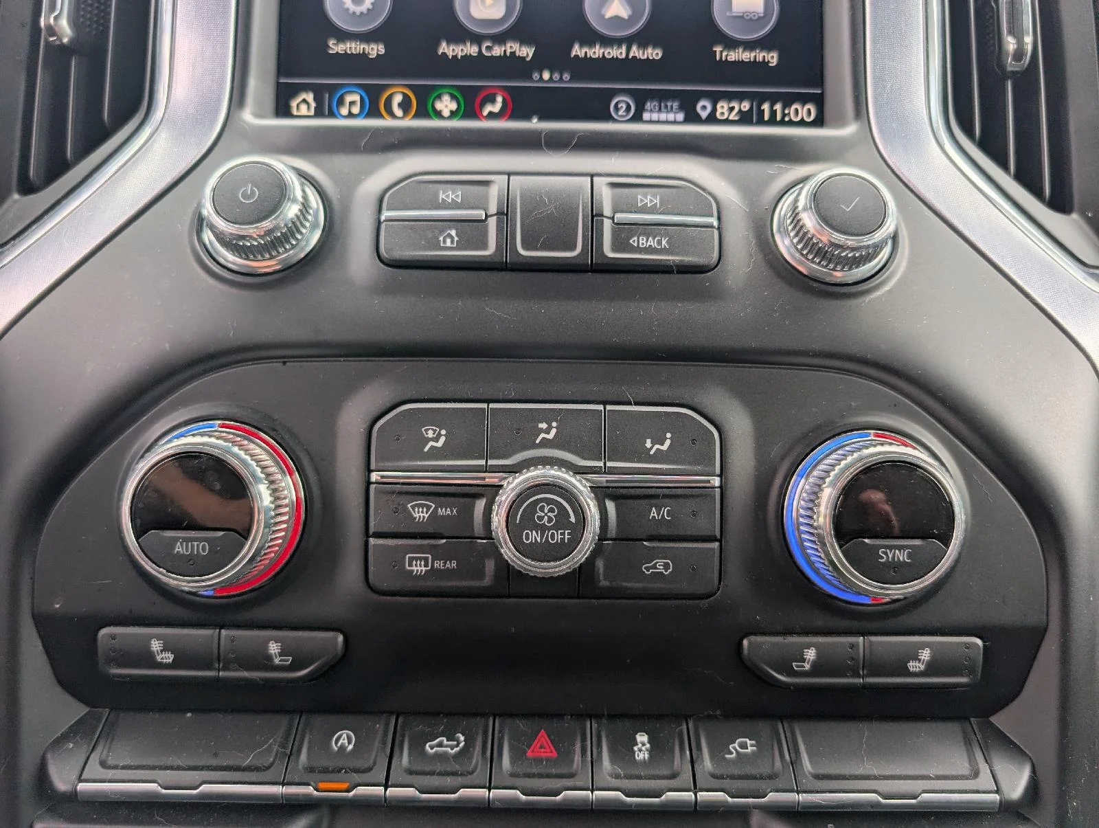 Used 2020 Onyx Black GMC SLE image 16