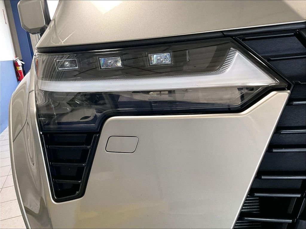 Used 2024 Silver Lexus 550 Premium+ image 34