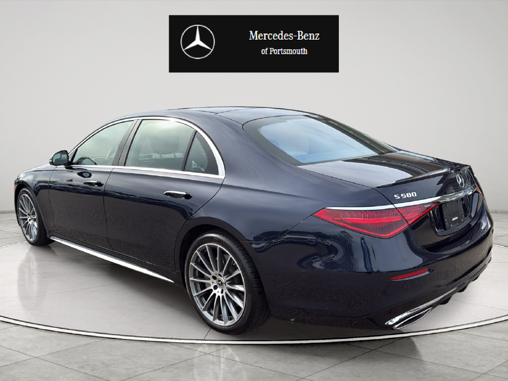 Used 2024 Blue Mercedes-Benz S 580 image 3