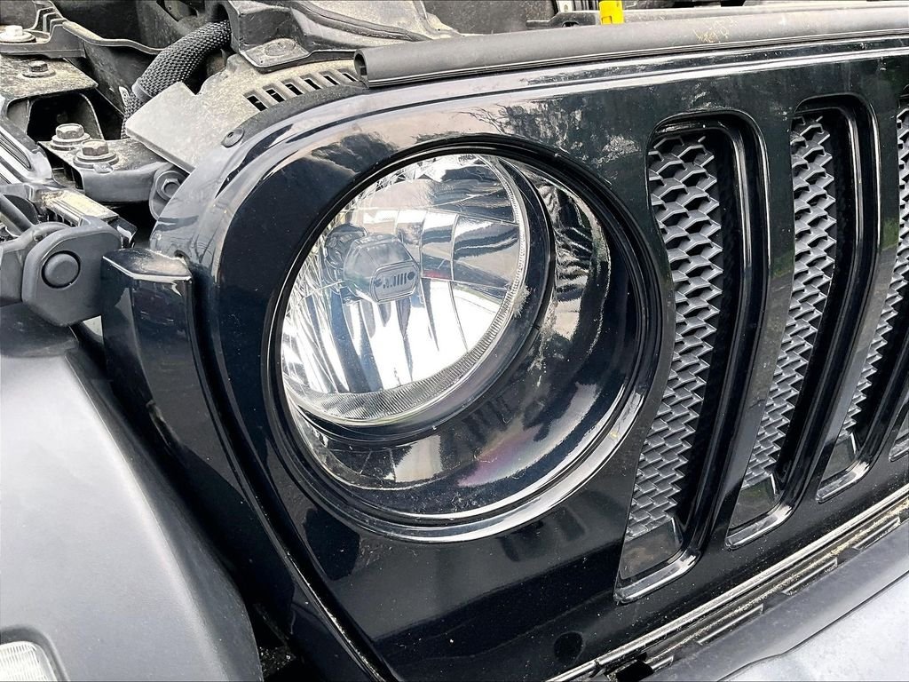 Used 2022 Black Clearcoat Jeep Unlimited Sport Altitude image 32