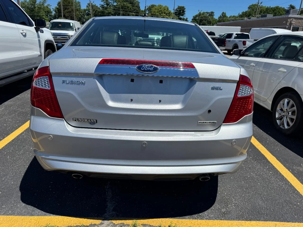 Used 2012 Ingot Silver Metallic Ford 4dr Sdn SEL FWD image 10