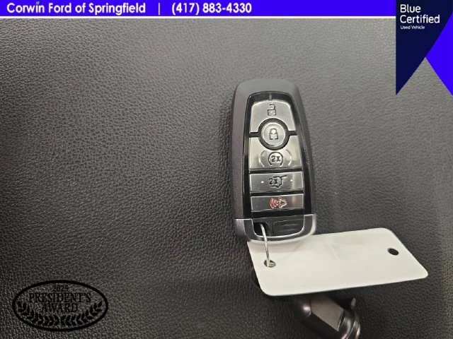 Used 2022 Oxford White Ford XLT image 31