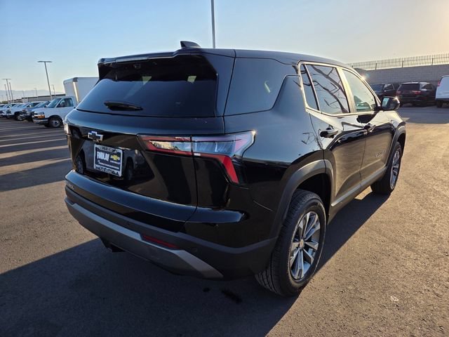 New 2027 Mosaic Black Metallic Chevrolet LT image 4