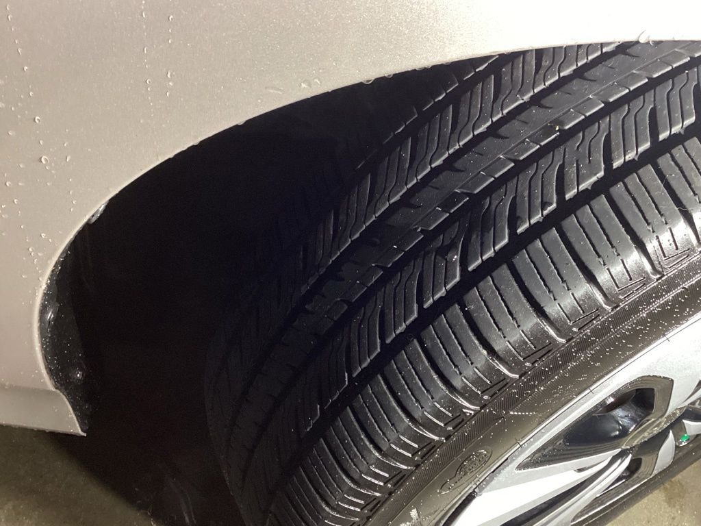Used 2018 Silver Toyota Advanced image 8