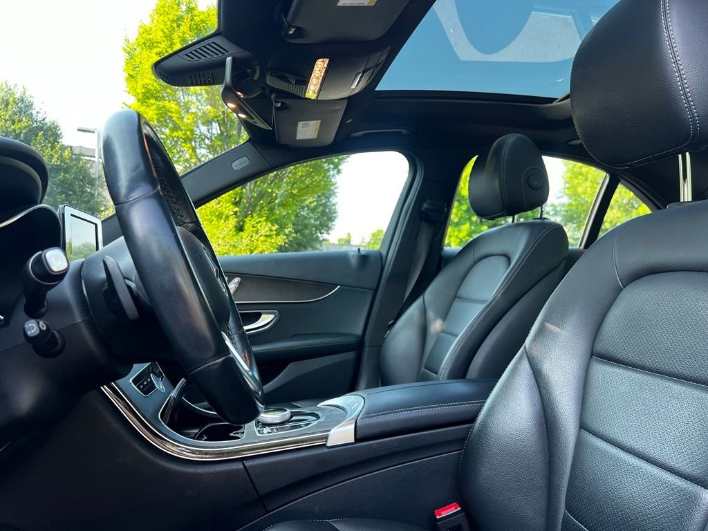 Used 2019 White Mercedes-Benz C 300 image 10