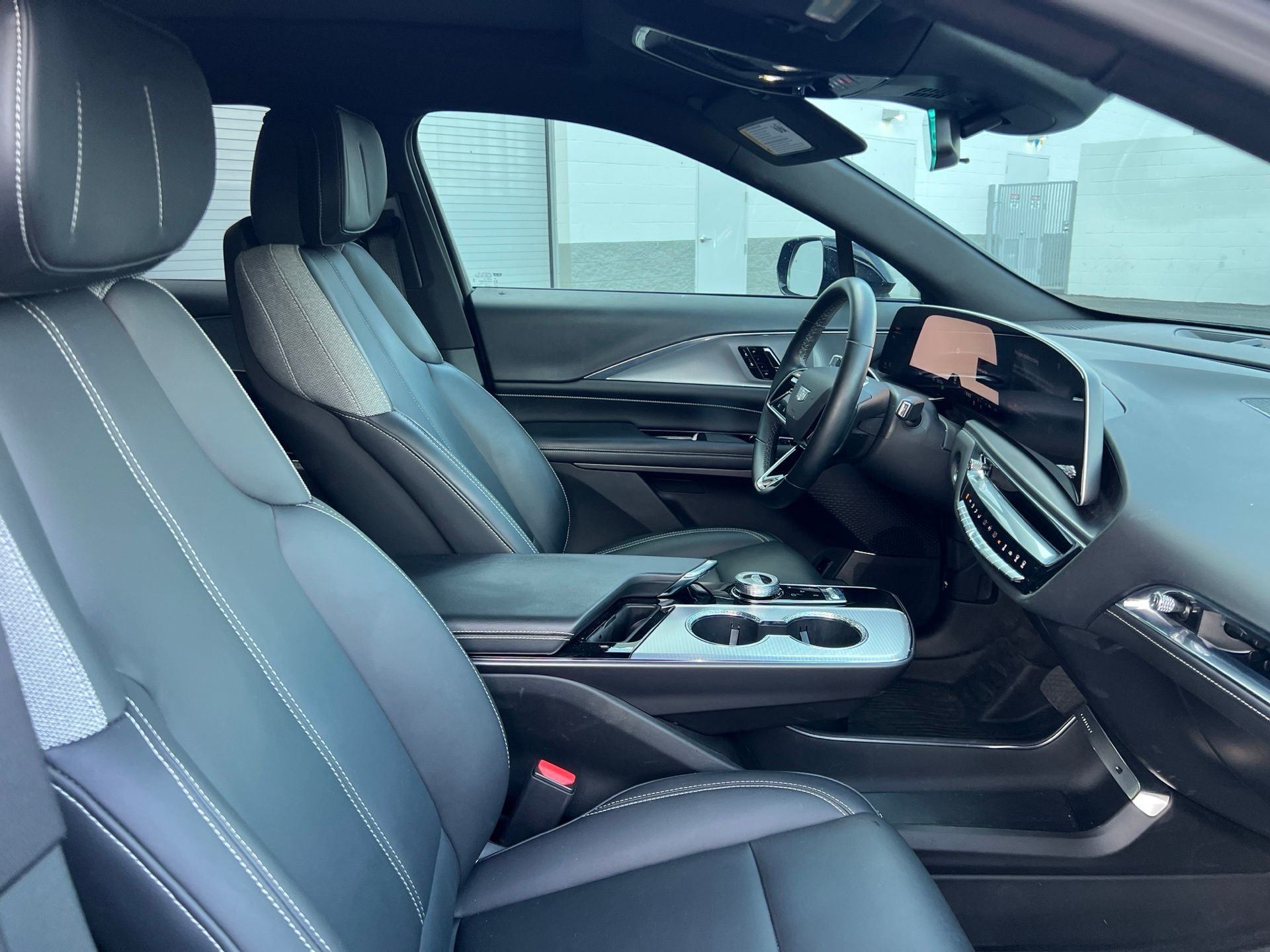 Used 2024 Black Cadillac Tech image 21