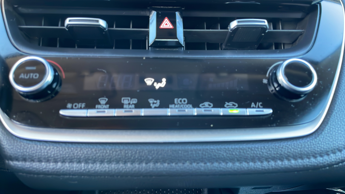 Certified Used 2022 Blue Toyota XLE image 21