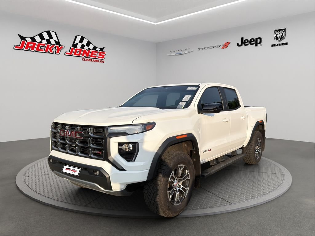 2024 GMC Canyon 4WD AT4 Crew Cab Short Box's photo