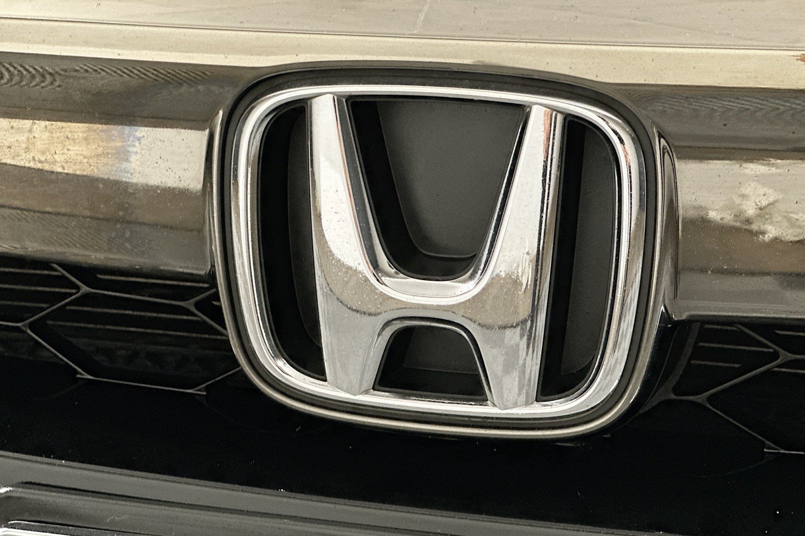 Used 2018 Lunar Silver Metallic Honda Sport 1.5T image 15