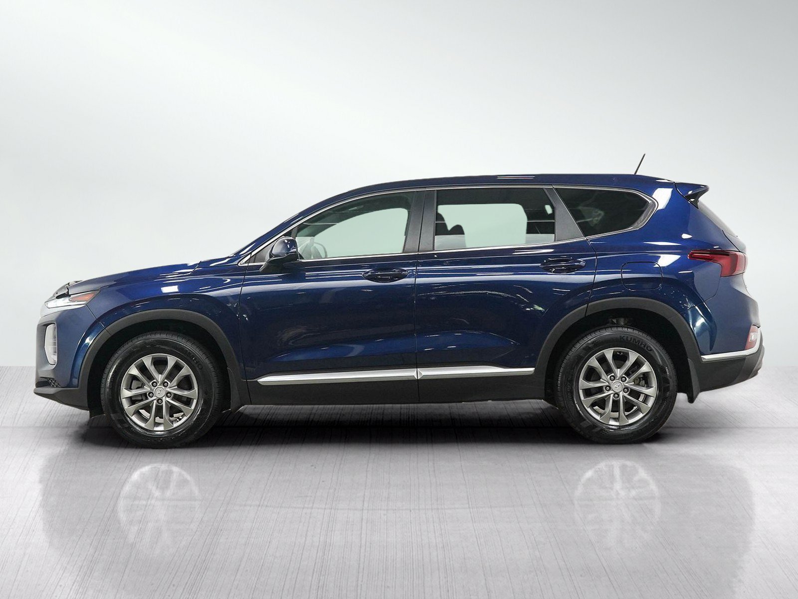 2020 Hyundai Santa Fe SE - Photo 2
