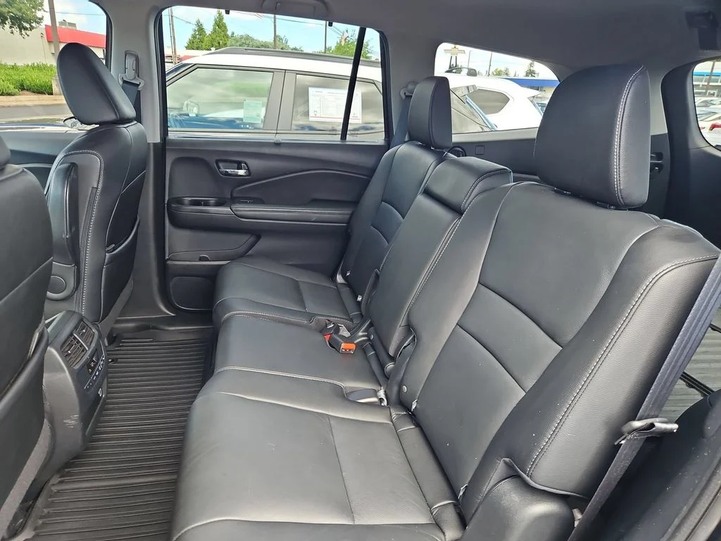 Used 2020 Black Forest Pearl Honda EX-L image 23