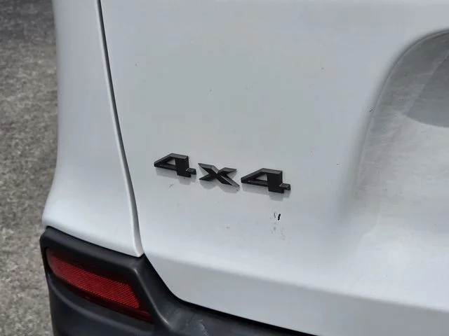 Used 2022 Bright White Clearcoat Jeep Trailhawk image 13