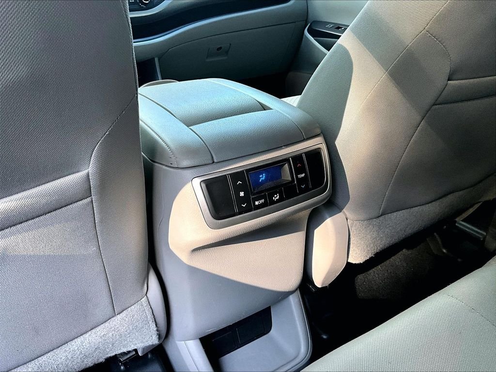 Used 2017 Blizzard Pearl Toyota LE image 29