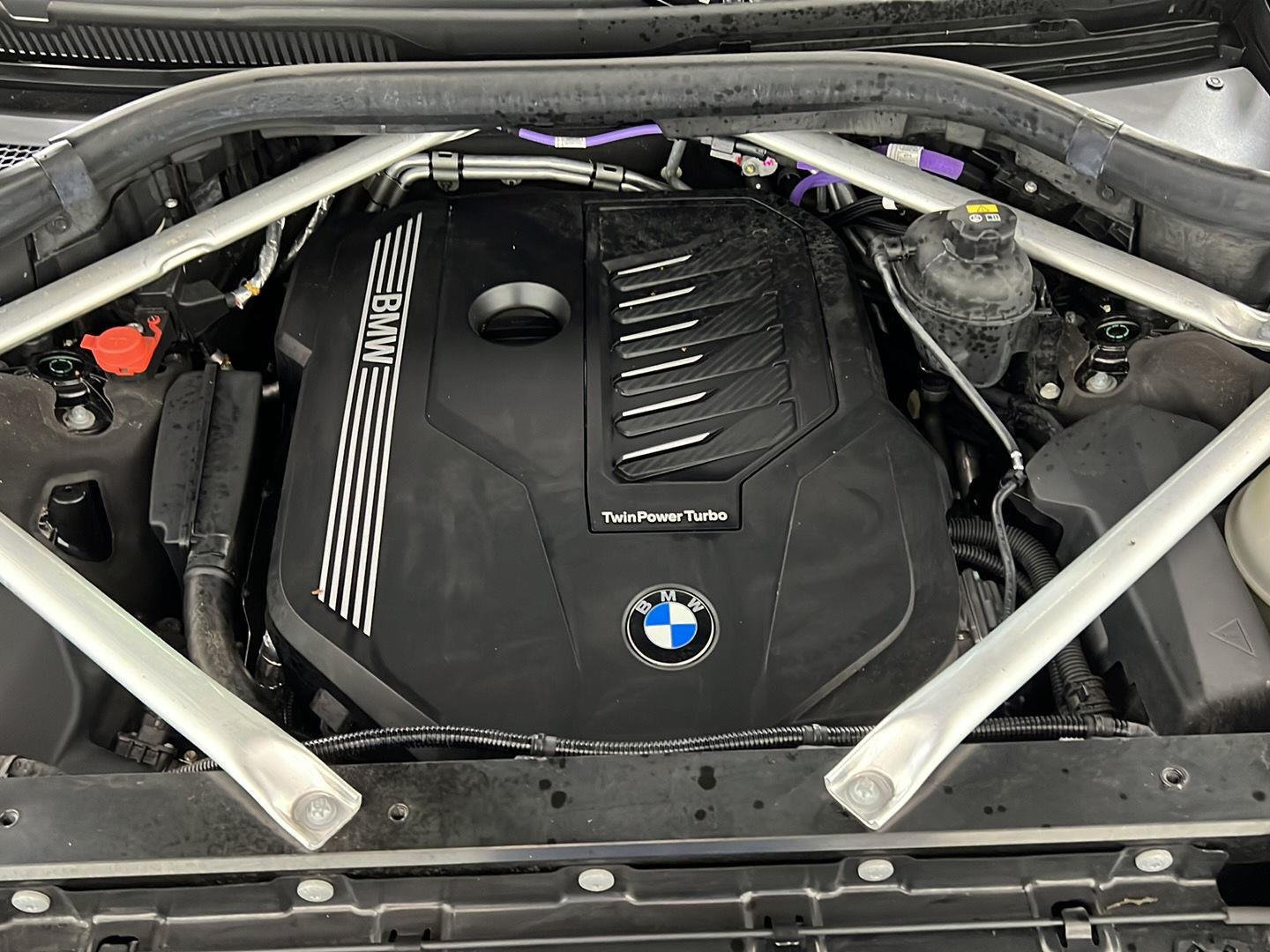 Used 2022 Black Sapphire Metallic BMW xDrive40i image 25