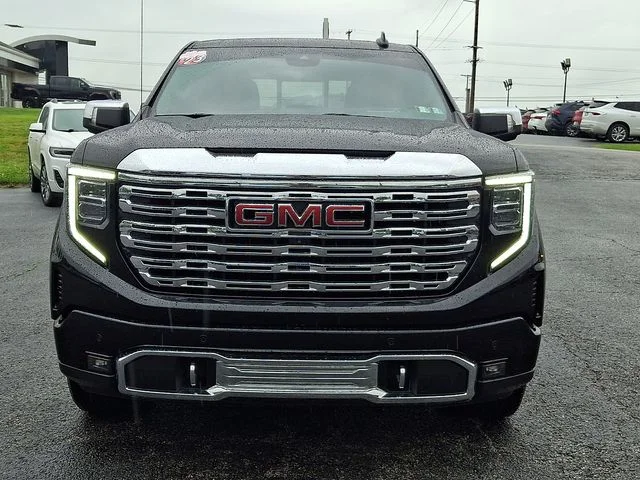 Used 2023 Black GMC Denali image 2