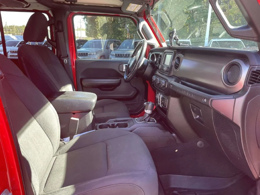 Used 2020 Red Jeep Unlimited Sport S image 15