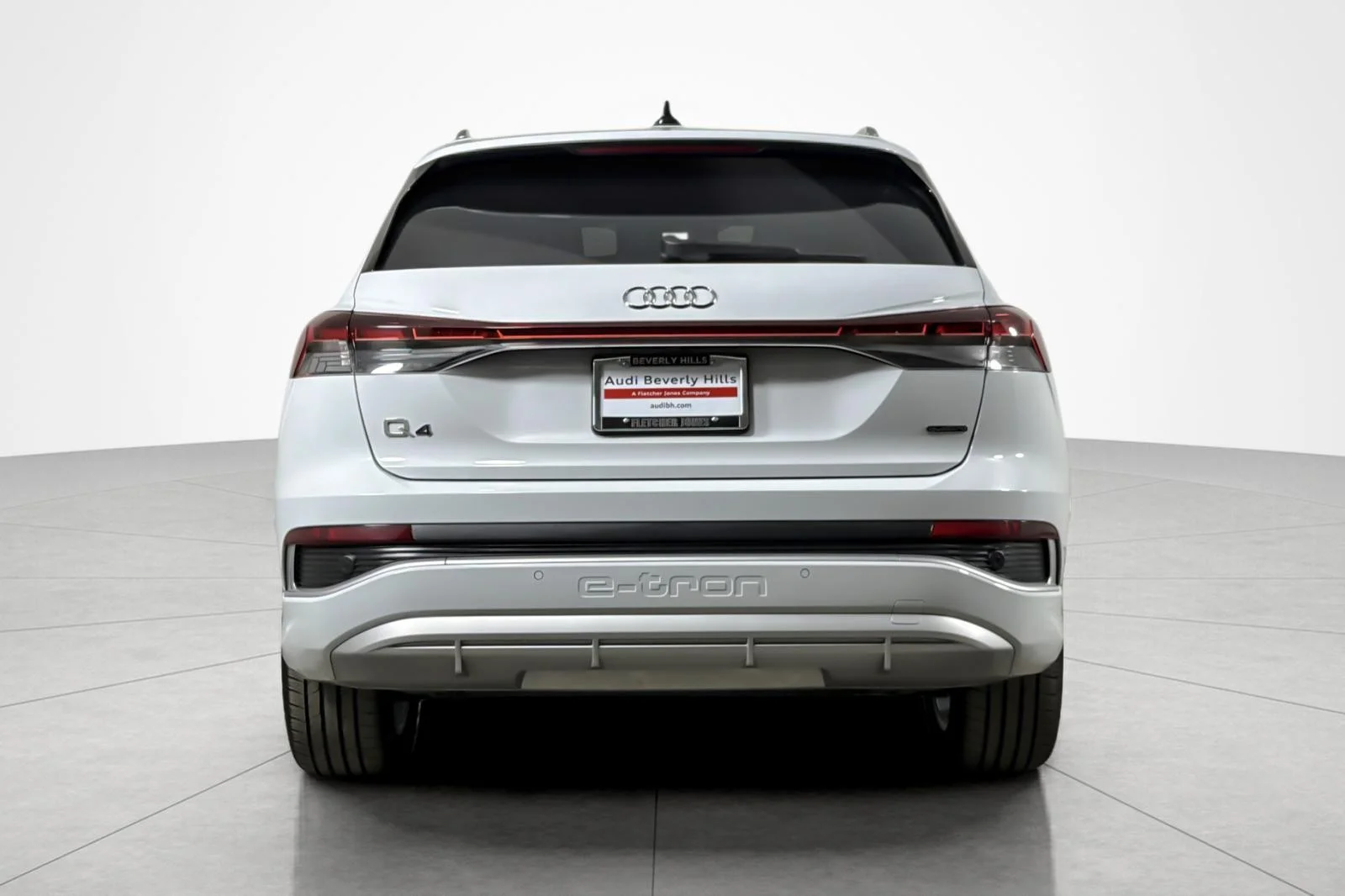 Used 2024 Glacier White Metallic Audi Premium 50 quattro image 4