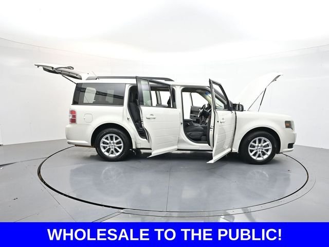 Used 2013 White Ford SE image 45