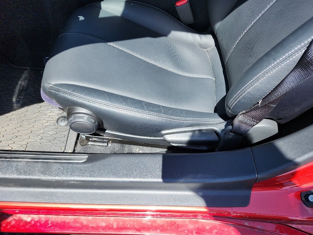 Used 2025 Soul Red Crystal Metallic Mazda Grand Touring image 14