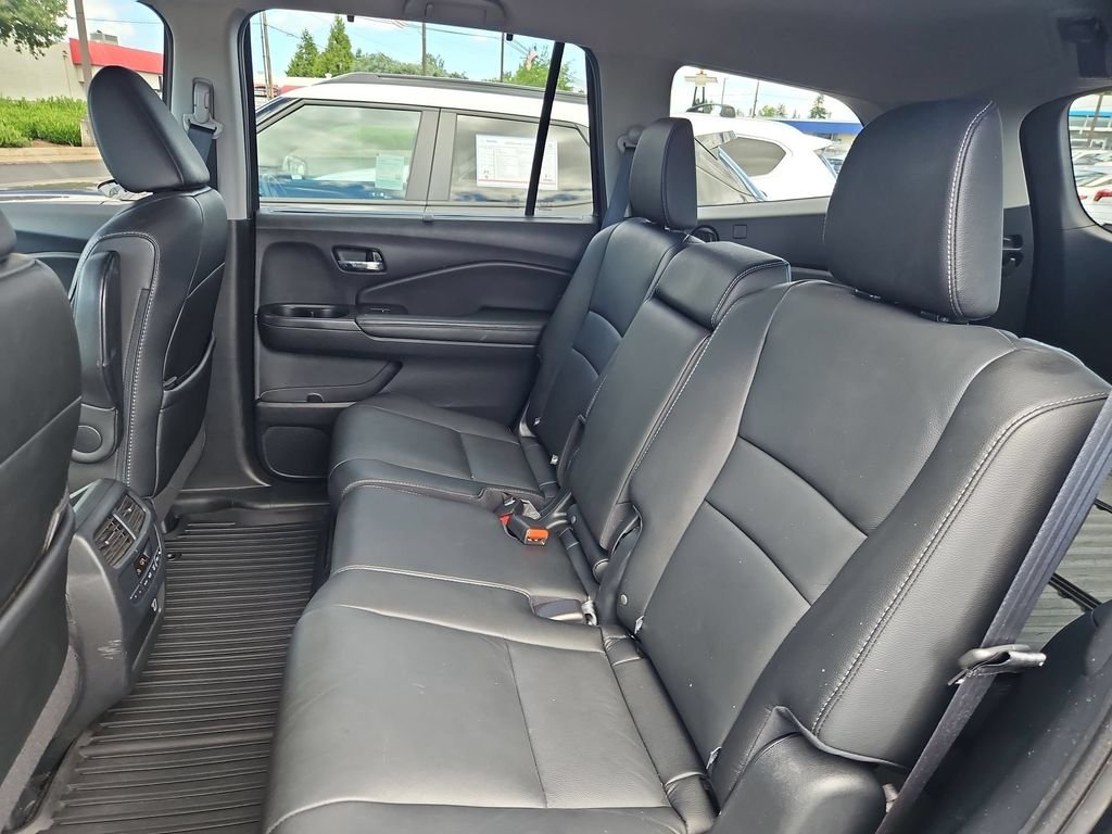 Used 2020 Black Forest Pearl Honda EX-L image 22