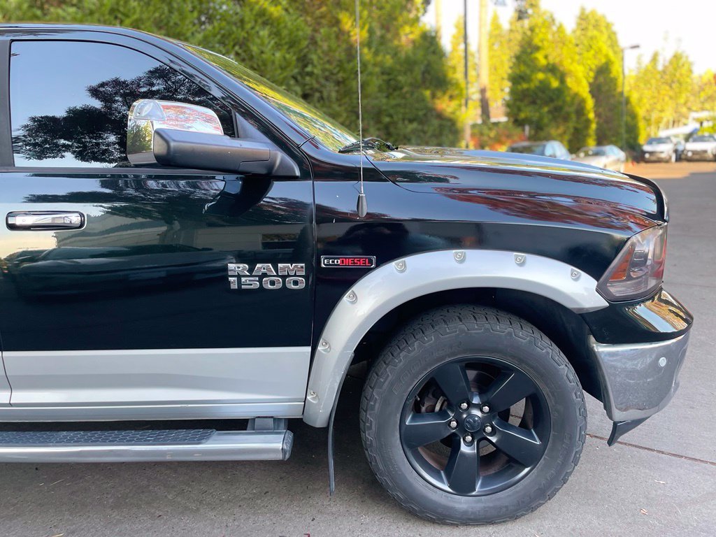 Used 2015 Black Forest Green Pearlcoat Ram Laramie image 2
