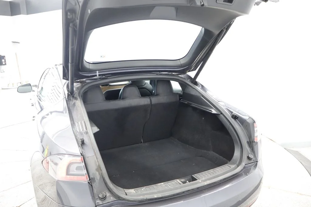 Used 2020  Tesla Long Range image 14