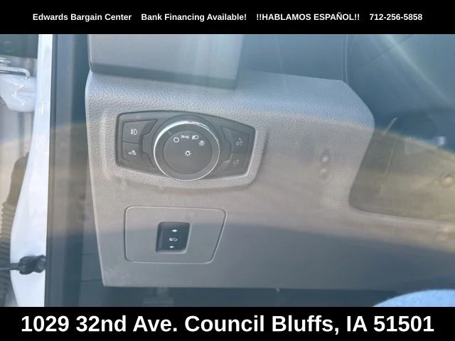 Used 2015 White Ford XLT image 21