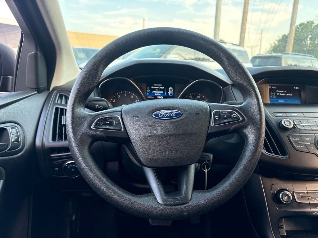 2018 Ford Focus S - Photo 18