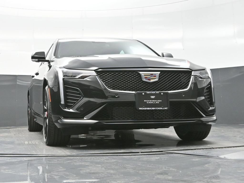 2025 Cadillac CT4 V-Series - Photo 9