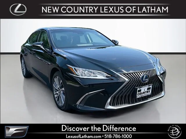 2019 Lexus ES 300h 300h's photo