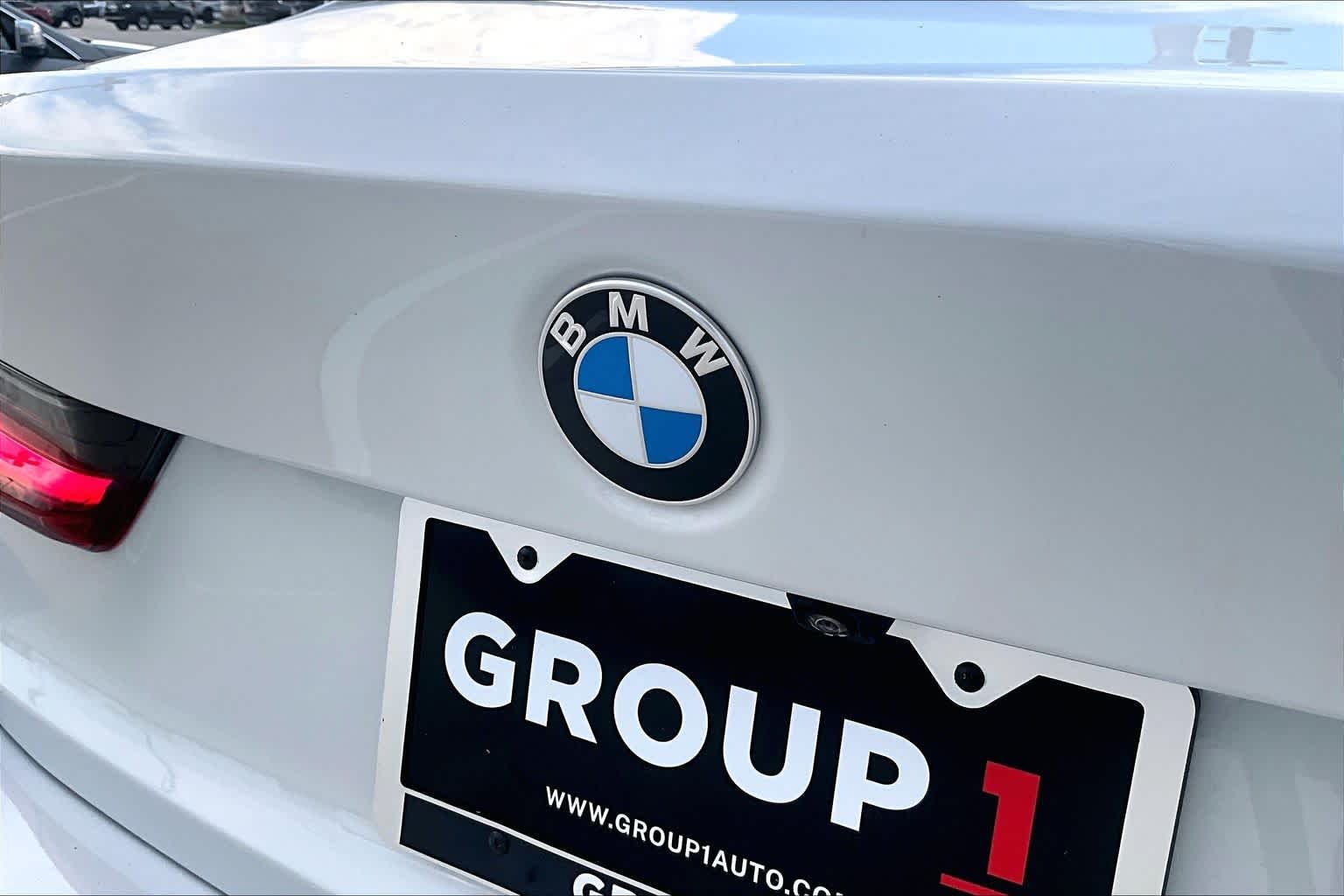 Used 2025 Mineral White Metallic BMW 330i image 29