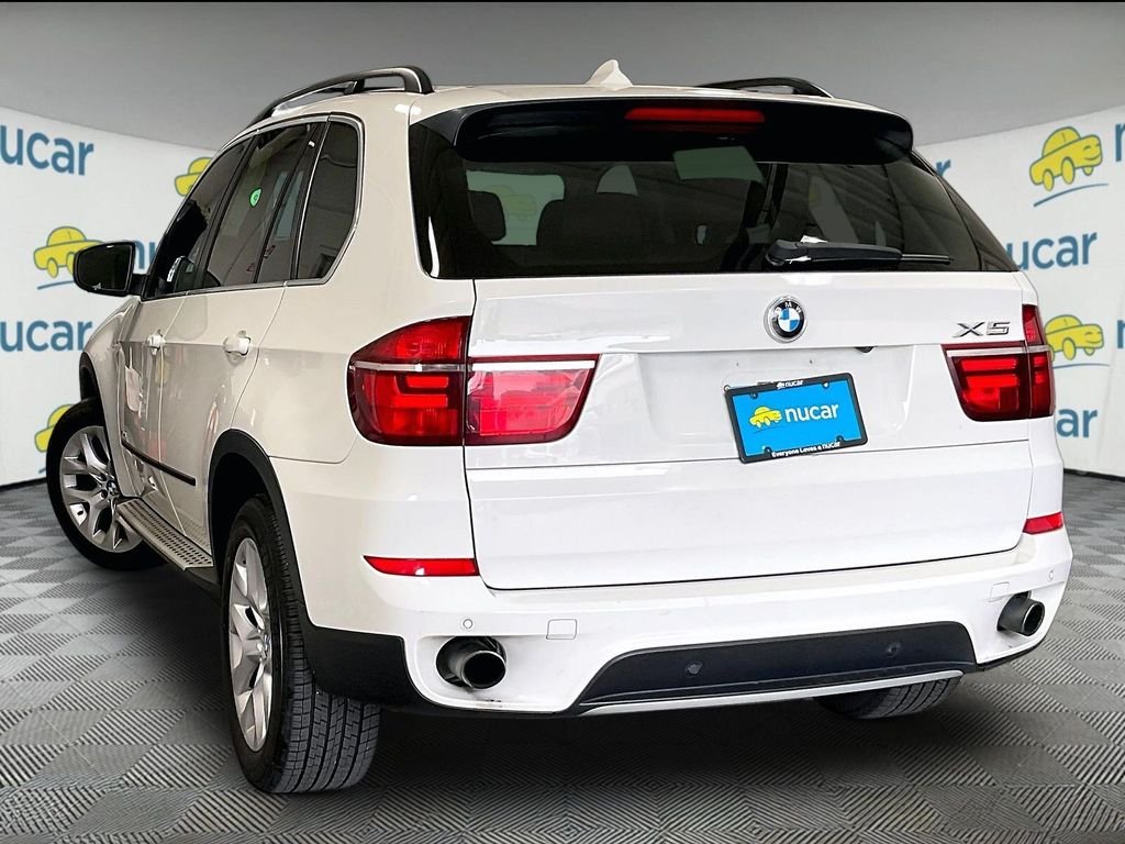 Used 2013 Alpine White BMW xDrive35i image 4