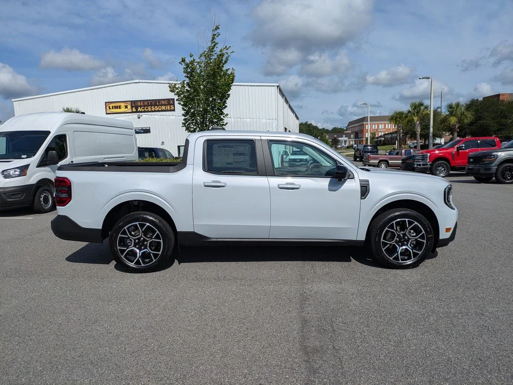 New 2026 Space White Metallic Ford Lariat image 3