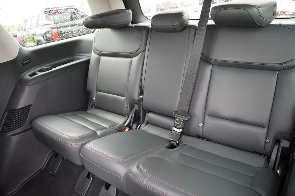 Used 2025 Agate Black Metallic Ford Active image 19