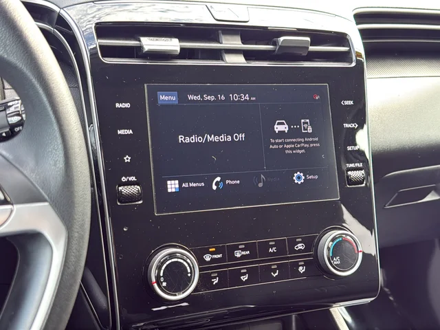 Used 2023 Silver Hyundai SEL image 14