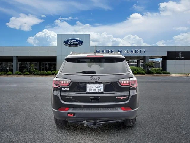 Used 2018 Black Jeep Trailhawk image 4