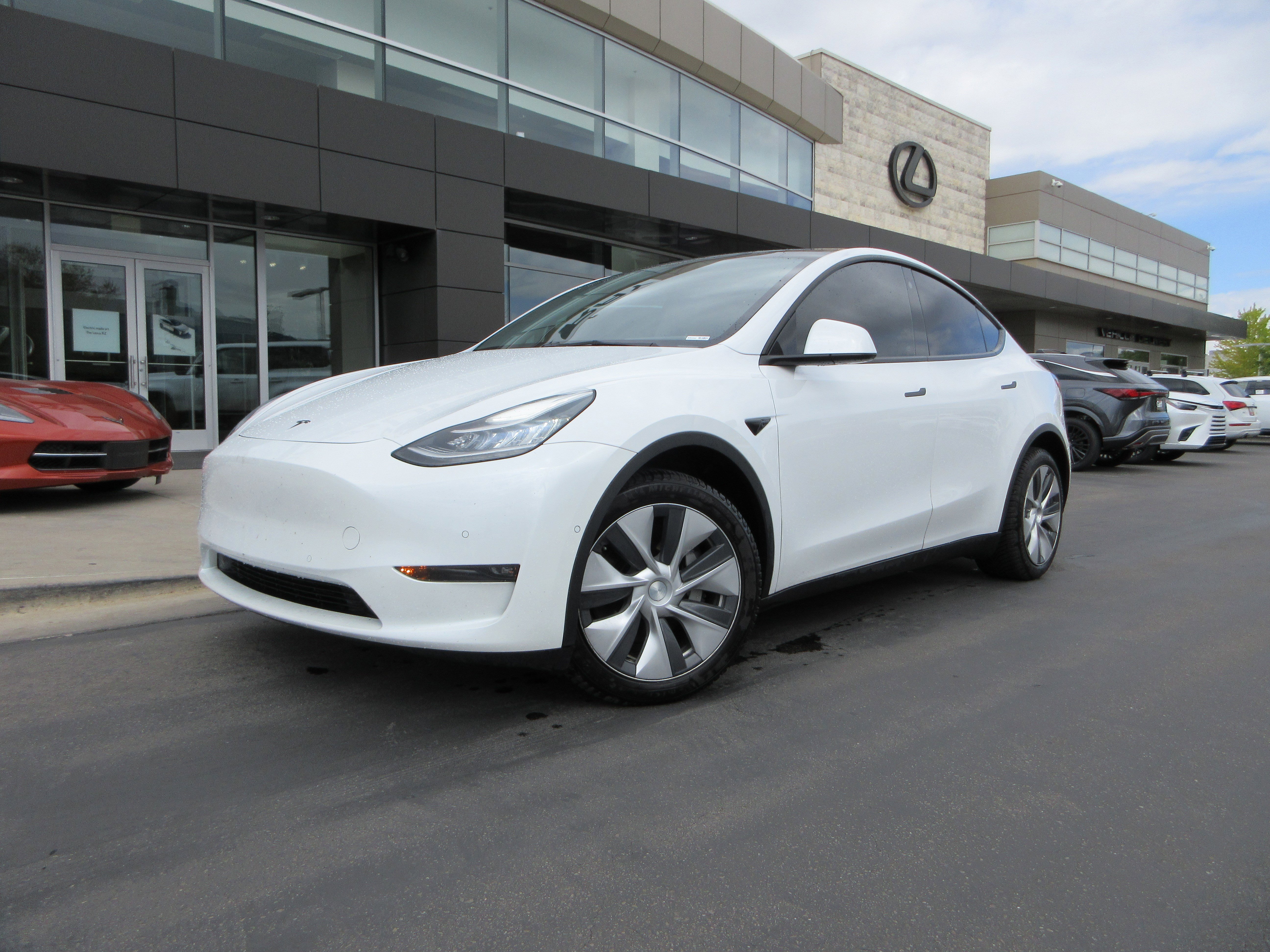 2021 Tesla Model Y Long Range Dual Motor All-Wheel Drive's photo
