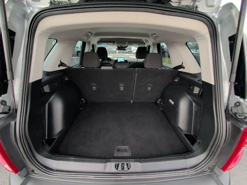 Used 2021 Silver Ford Base image 16