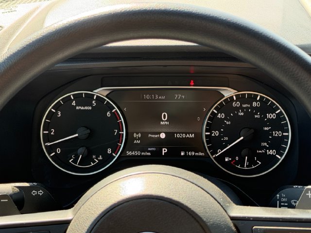 Used 2024 Silver Nissan S image 18