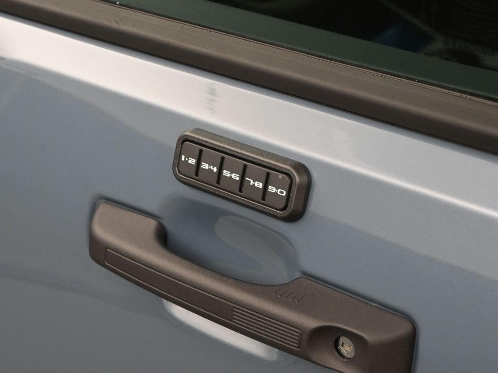 New 2026 Azure Gray Metallic Tri-Coat Ford XLT image 24