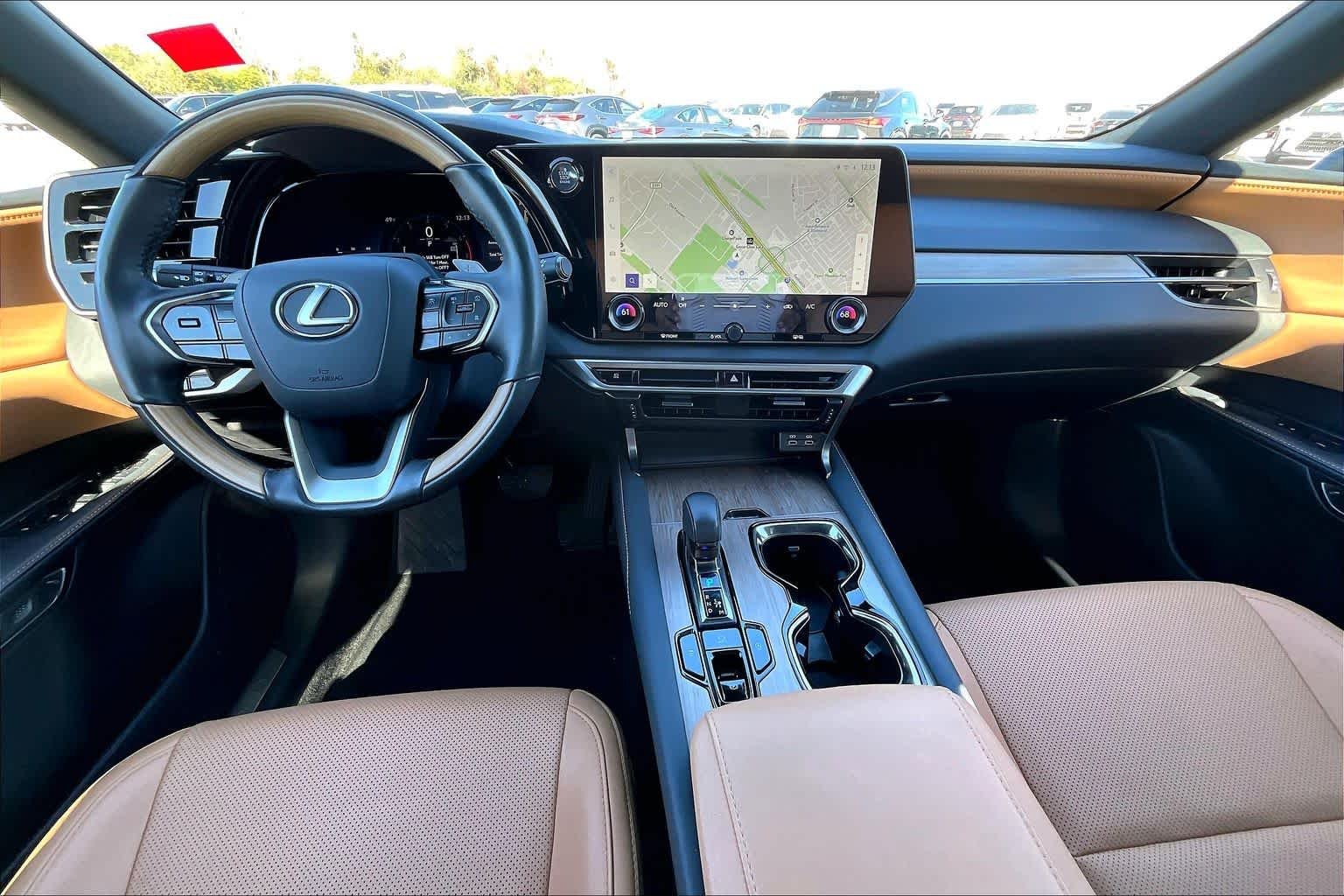 Used 2025 Eminent White Pearl Lexus Premium image 16