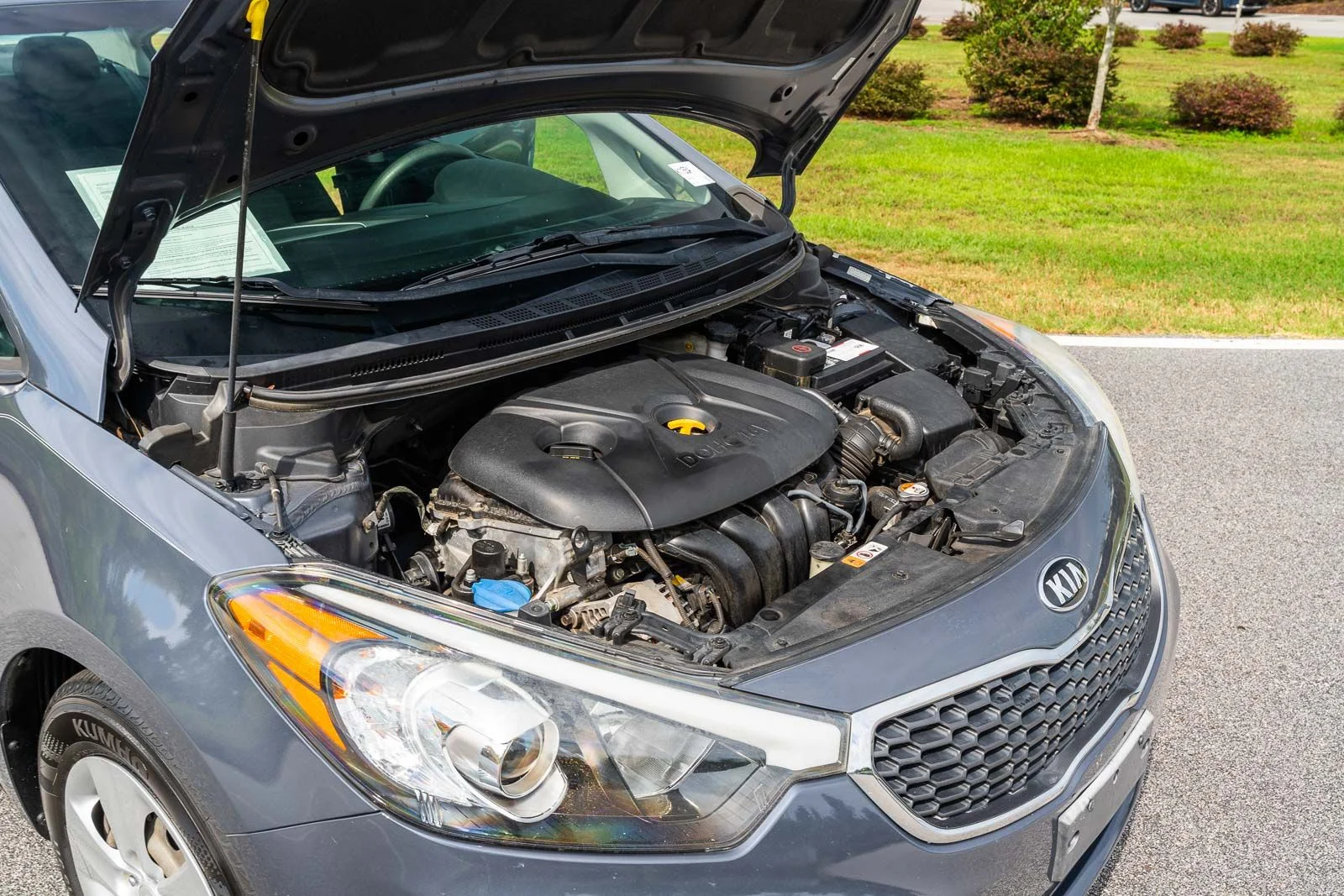 Used 2015  Kia LX image 18