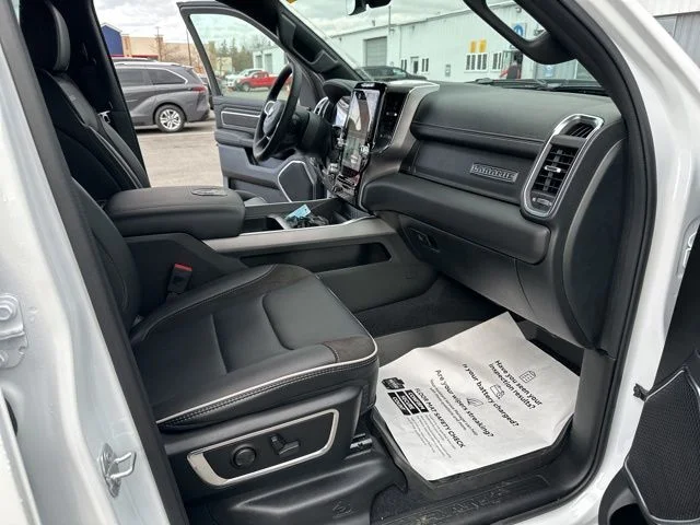 2026 RAM 1500 Laramie - Photo 10