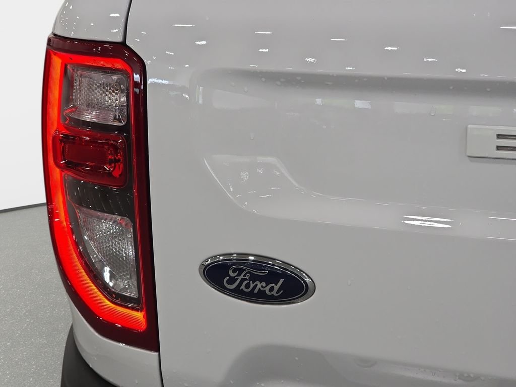 Used 2025 White Ford Big Bend image 28