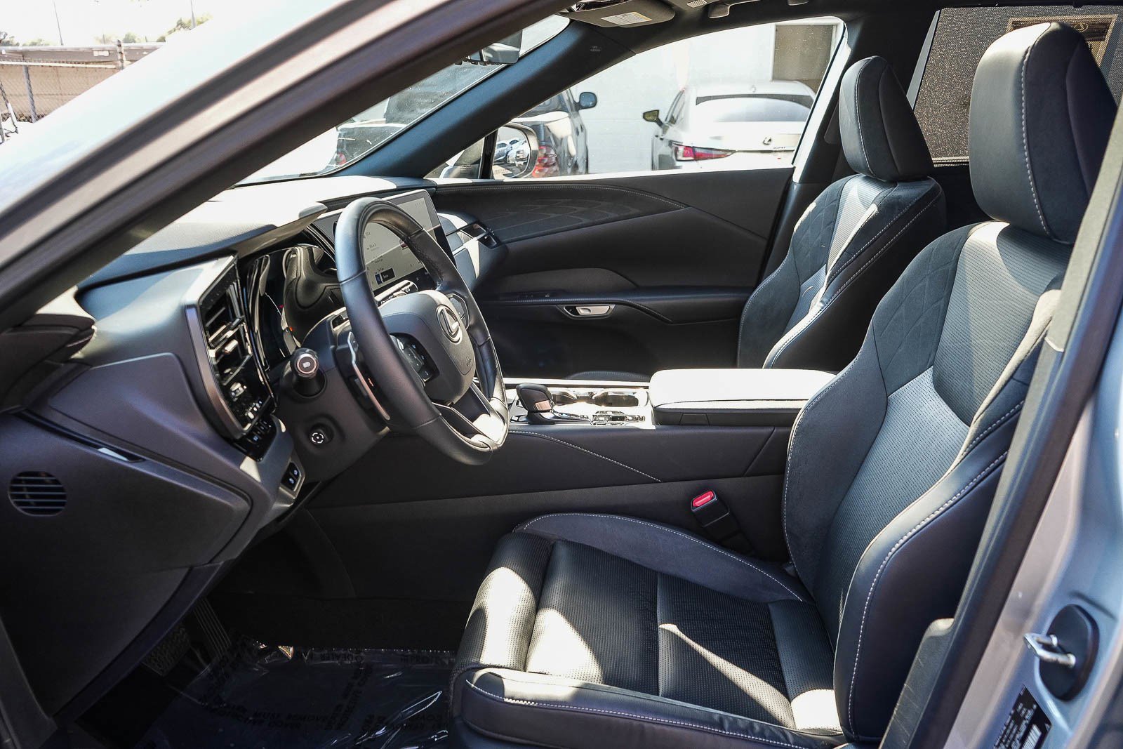 Certified Used 2023 Iridium Lexus 350 Luxury image 17