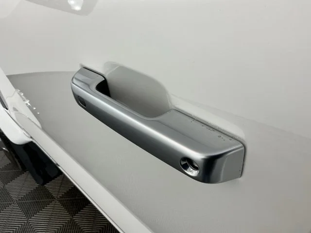 Used 2026 White Metallic Ford Platinum image 14