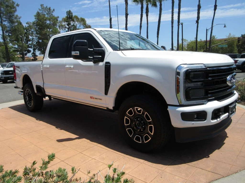New 2026 Star White Metallic Tri-Coat Ford Platinum image 6